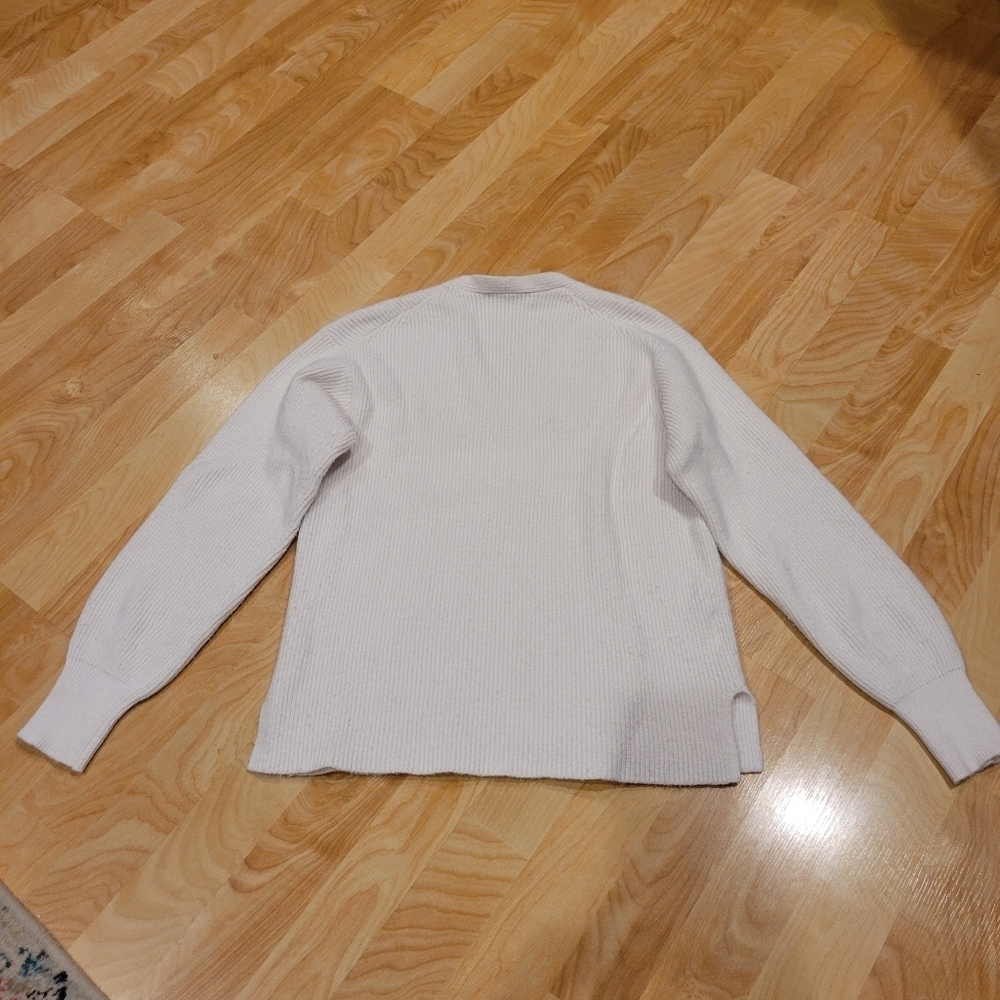 Ann Taylor White V Neck Sweater Size Small - Picture 5 of 6